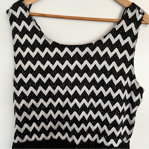 Plus Size 2X Brand new silver and black cocktail dress - Picture 2 of 5